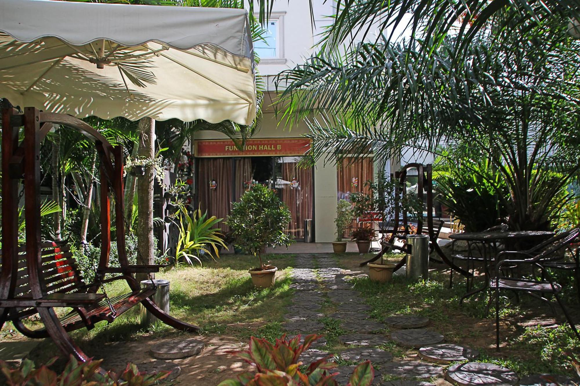 Palawan Uno Hotel Puerto Princesa Exterior foto
